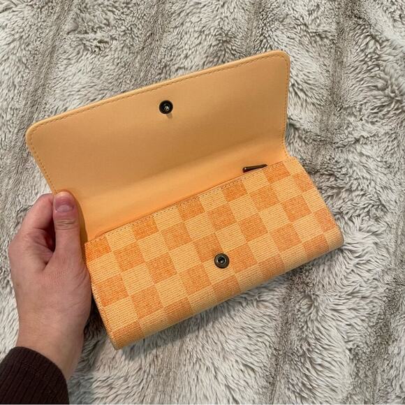 Universal Thread Peach Orange Checkered Long Wallet - Picture 2 of 5